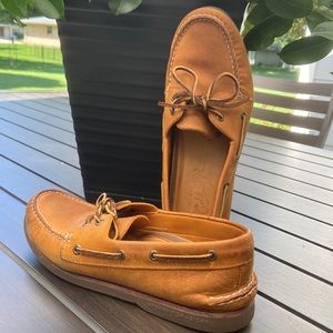SOLD Sperry Gold Cup AO Topsiders, men’s size 10. All leather boat shoes.